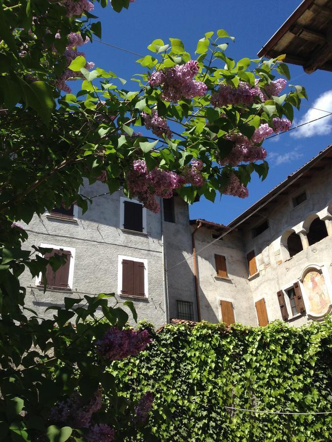 A Casa Di Gianni E Mari Bed & Breakfast Vestone Exterior foto