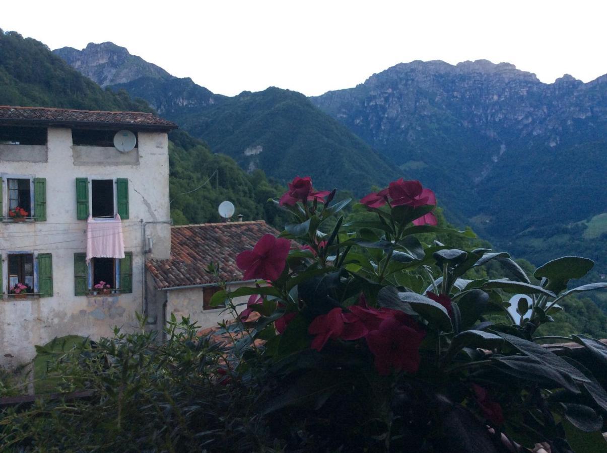 A Casa Di Gianni E Mari Bed & Breakfast Vestone Exterior foto